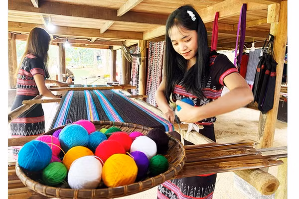 Đưa sức sống mới vào giá trị cổ xưa