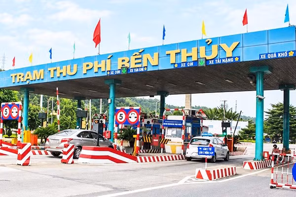 Tạm dừng thu phí hai trạm BOT Bến Thủy và Bến Thủy 2