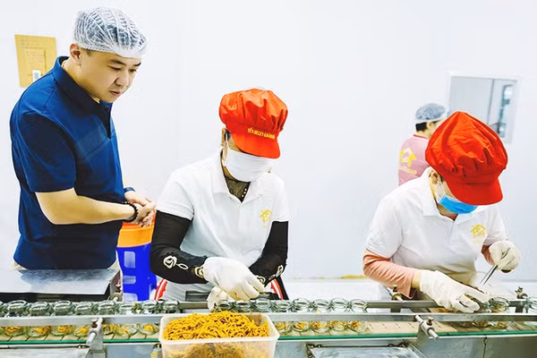 Hiện, kinh tế Halal tại Việt Nam mới chỉ phát triển chủ yếu trong lĩnh vực thực phẩm. Ảnh: VÂN LINH