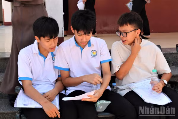 Đang có 99.84% học sinh, sinh viên trên địa bàn tỉnh Nghệ An tham gia bảo hiểm y tế. (Ảnh: TTH)