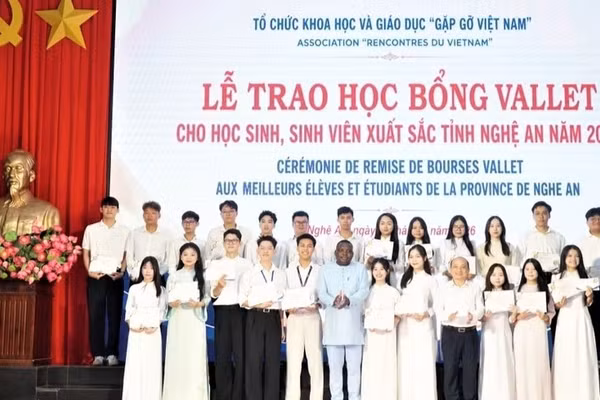 Qua nhiều năm hoạt động, học bổng Vallet đã trở thành một trong những chương trình học bổng phi chính phủ có quy mô lớn và duy trì liên tục, lâu dài tại Việt Nam. (Ảnh: CTV)