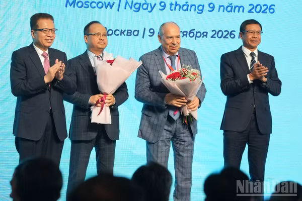 Ra mắt Mạng lưới Tri thức Việt-Nga tại Moskva. (Ảnh: THANH THỂ)