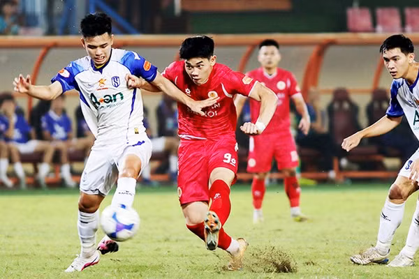 Bóng đá Việt Nam có cơ hội trở lại sân chơi C1 châu Á sau 2 mùa vắng mặt. Ảnh: LÊ MINH