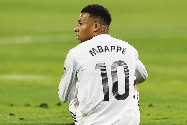 Mbappe bị chỉ trích