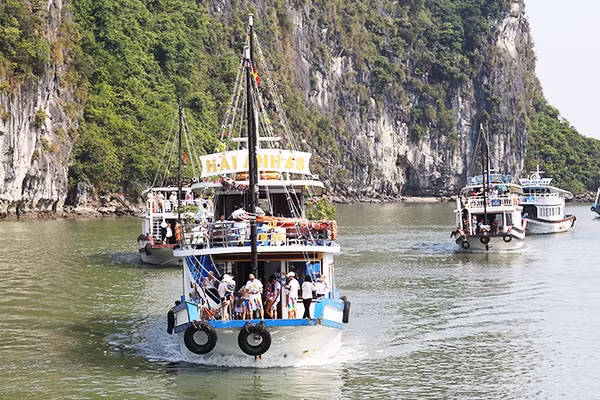 Du lịch Quảng Ninh thu hơn 21.600 tỷ đồng trong 4 tháng