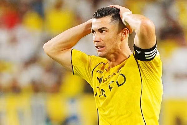 CR7 lại lỡ danh hiệu cùng Al Nassr