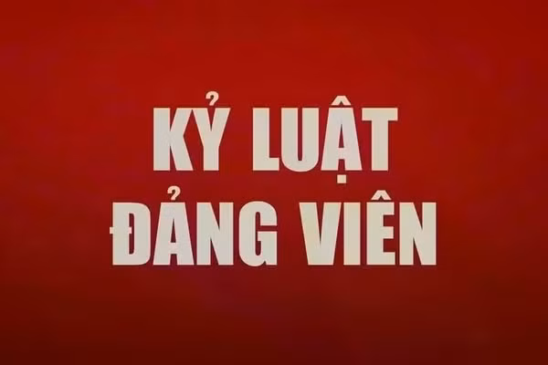 Đề nghị Ban Bí thư xem xét, thi hành kỷ luật đảng viên