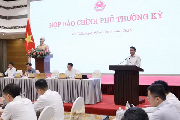 Quang cảnh cuộc họp báo Chính phủ thường kỳ tháng 8/2026. (Ảnh: VGP)