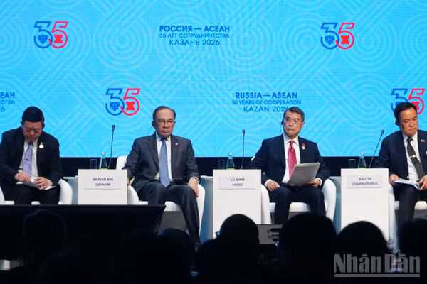 Thủ tướng Chính phủ Lê Minh Hưng tham dự Diễn đàn Doanh nghiệp ASEAN-Nga. (Ảnh: THANH THỂ)