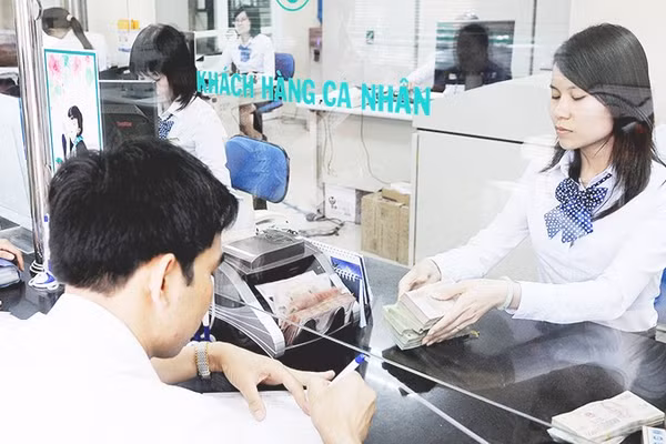 Sau chỉ đạo, thị trường đã ghi nhận làn sóng điều chỉnh lãi suất cho vay với mức giảm từ 0,5-2,5% so năm trước. Ảnh: NGUYỆT ANH
