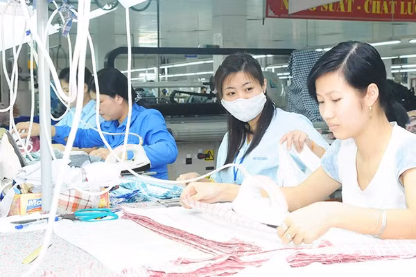 Tận dụng các ưu đãi từ FTA giúp doanh nghiệp duy trì đơn hàng và sức cạnh tranh tại các thị trường xuất khẩu. Ảnh: NAM ANH