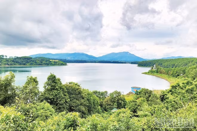 Biển Hồ, Gia Lai. (Ảnh THỤY LÊ)