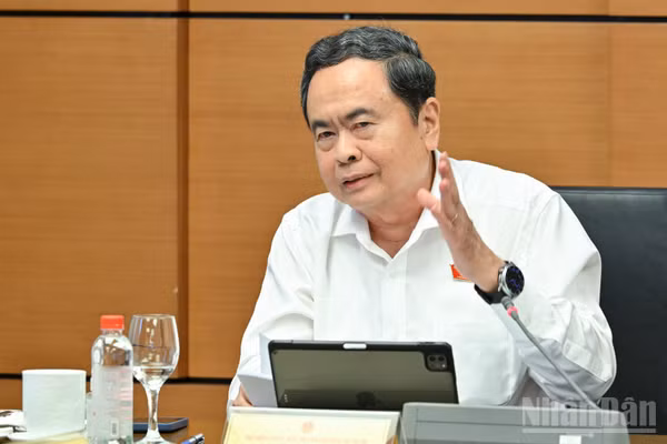 Chủ tịch Quốc hội Trần Thanh Mẫn phát biểu tại tổ. (Ảnh: THỦY NGUYÊN)