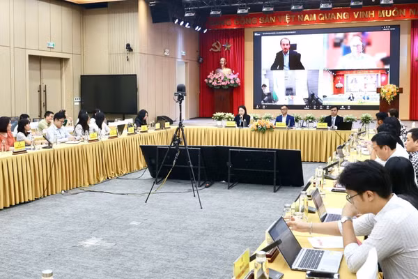 Quang cảnh tọa đàm. (Ảnh: TL)
