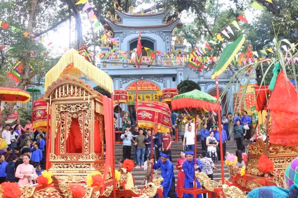 Lễ hội đền Công đồng Bắc Lệ được tổ chức thường niên vào tháng 9 âm lịch, thu hút đông đảo nhân dân và du khách. (Ảnh: Ủy ban nhân dân xã Tân Thành)