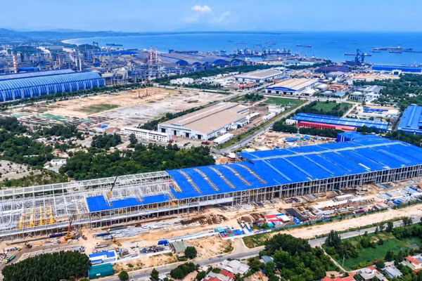 Toàn cảnh dự án Nhà máy sản xuất ray và thép đặc biệt Hòa Phát Dung Quất. (Ảnh: NGHI NGUYỄN)