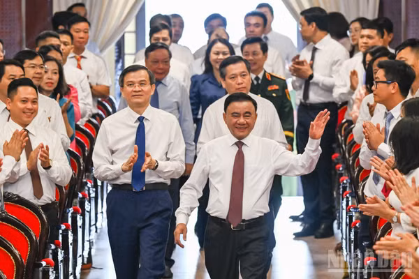 Thường trực Ban Bí thư Trần Cẩm Tú dự Lễ khai giảng năm học 2026-2027 của Học viện Chính trị Quốc gia Hồ Chí Minh.
