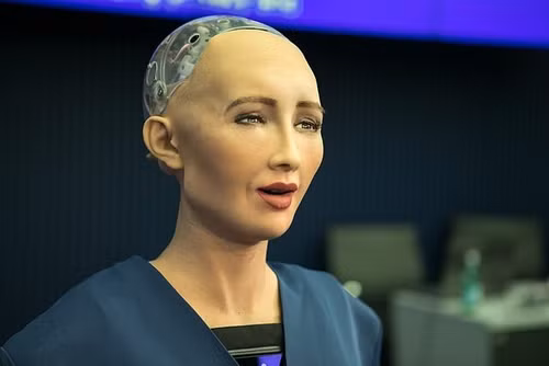 Robot Sophia của Hanson Robotics là robot đầu tiên được cấp quyền công dân ở một quốc gia trên thế giới. (Ảnh: ITU) Robot Sophia của Hanson Robotics là robot đầu tiên được cấp quyền công dân ở một quốc gia trên thế giới. (Ảnh: ITU)