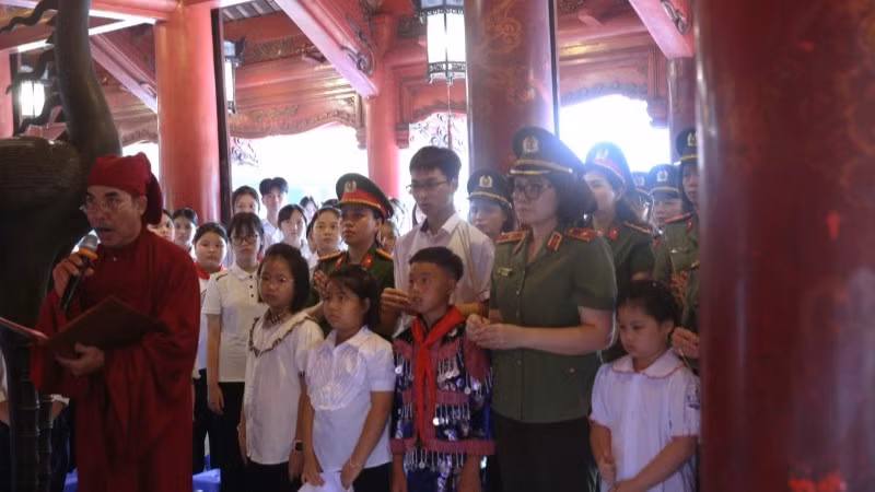 dang-huong-1752466333924-8272.jpg