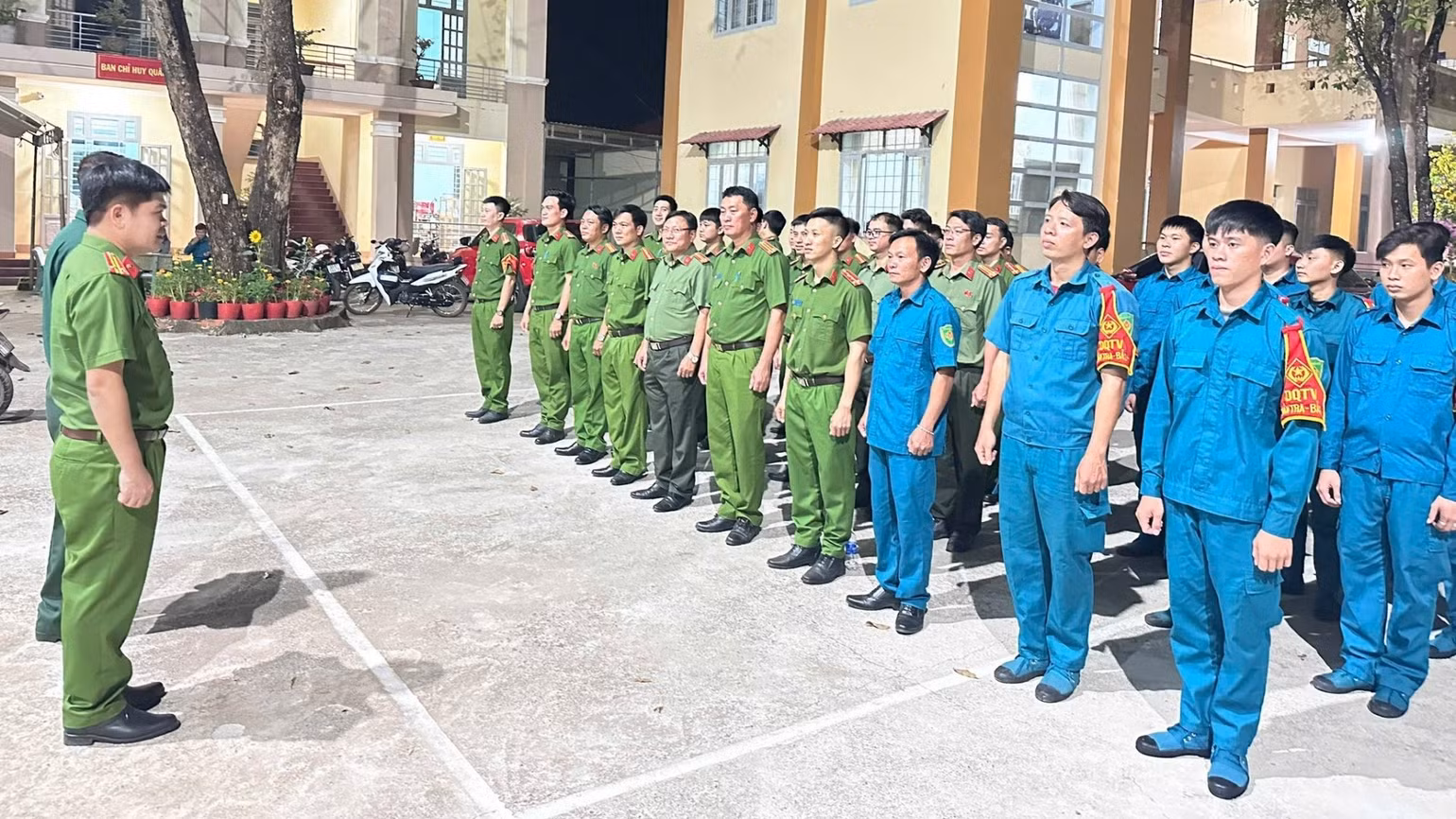 bai-90-anh-5-cac-luc-luong-vu-trang-cap-xa-phoi-hop-1357.jpg