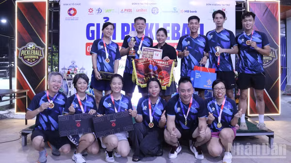 Câu lạc bộ Pickleball Hà Nội vượt qua các đối thủ và xuất sắc giành giải Nhất. (Ảnh: DUY TOÀN)