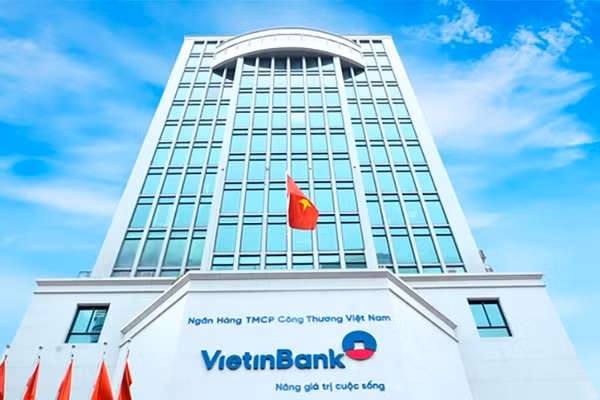VietinBank vươn mình cùng đất nước