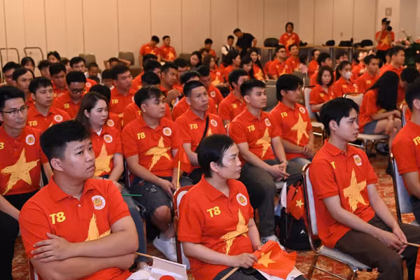 Hơn 100 đại biểu là thanh niên, trí thức, doanh nhân cùng đại diện các hội đoàn, tổ chức cộng đồng người Việt Nam tại Nhật Bản đã tham dự tọa đàm. (Ảnh: My Lê)