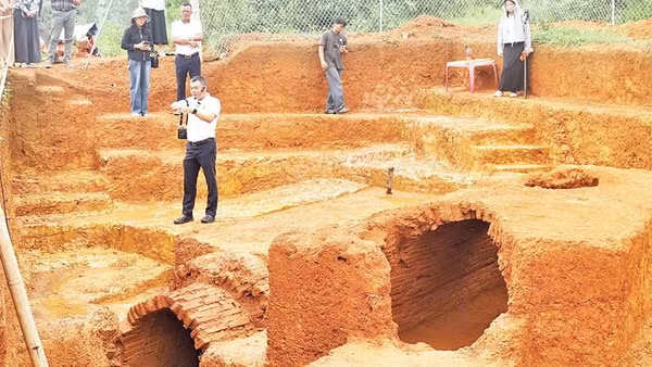 Cụm mộ gạch được phát hiện tại khu vực Rú Bụt, xã Kim Liên, tỉnh Nghệ An.