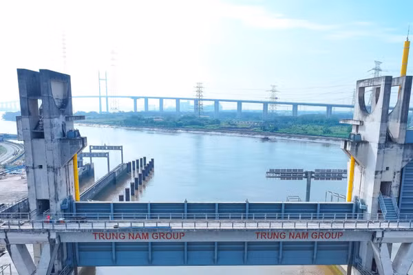 Dự án Giải quyết ngập do triều khu vực Thành phố Hồ Chí Minh giai đoạn 1 đã được tháo gỡ các vướng mắc để phấn đấu vận hành hiệu quả trong năm 2026.