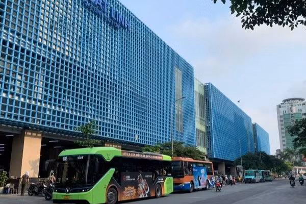 Ga Cát Linh tuyến đường sắt trên cao. (Ảnh: XUÂN HƯỞNG)