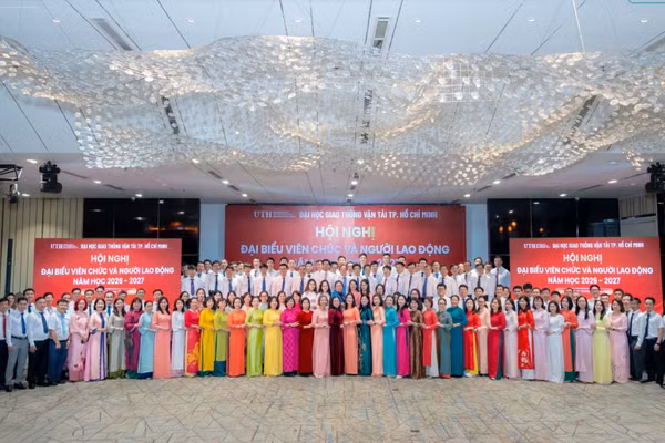 Hội nghị đại biểu viên chức, người lao động năm học 2026-2027 của UTH diễn ra trong không khí đoàn kết, sôi nổi. (Ảnh: UTH)