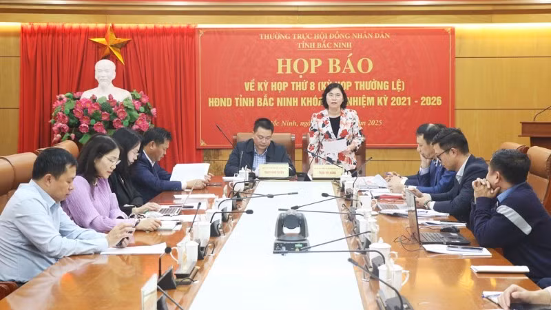 Quang cảnh buổi họp báo.