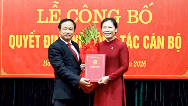Lãnh đạo Tòa án nhân dân Tối cao trao Quyết định điều động, bổ nhiệm đồng chí Chu Lệ Hường giữ chức Chánh án Tòa án nhân dân tỉnh Bắc Ninh.