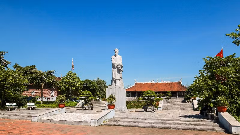 Khu tưởng niệm Danh nhân văn hóa Lê Quý Đôn. (Ảnh: Trung tâm Triển lãm Văn hóa Nghệ thuật Việt Nam)