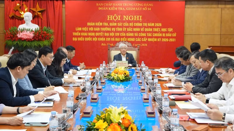 Đồng chí Đỗ Văn Chiến, Ủy viên Bộ Chính trị, Phó Chủ tịch Thường trực Quốc hội làm Trưởng đoàn, chủ trì buổi làm việc với Ban Thường vụ Tỉnh ủy Bắc Ninh.
