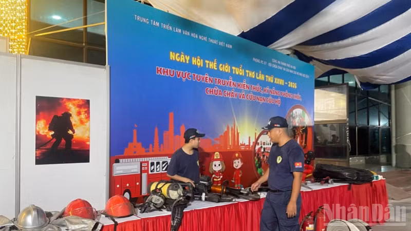 ndo_br_tempimagephbr3q-3618.jpg