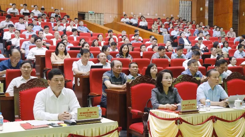 Các đại biểu tham dự tại điểm cầu Trung tâm hội nghị tỉnh Bắc Ninh.