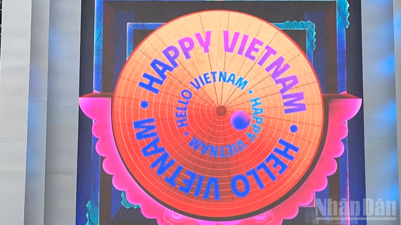 Khai mạc Ngày hội Việt Nam hạnh phúc 2025. 