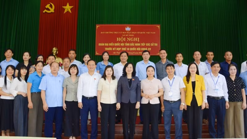 chup-anh-tro-chuyen-8841.jpg