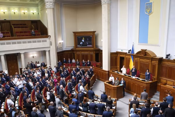 Toàn cảnh một phiên họp Quốc hội Ukraine tại Kiev. (Ảnh tư liệu: THX/TTXVN)