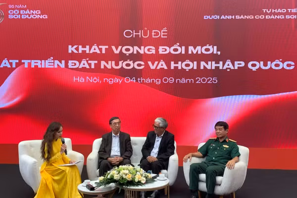 Các diễn giả tham dự Tọa đàm.