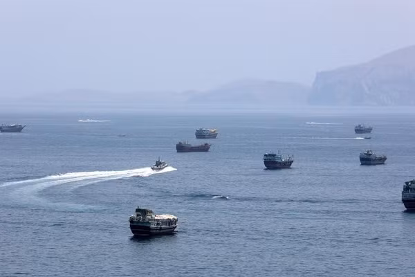 Eo biển Hormuz gần Khasab - một thị trấn nhỏ ở miền bắc Oman. (Ảnh: Tân Hoa xã)