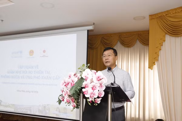 Ông Vũ Văn Tiến, Phó Cục trưởng Quản lý đê điều và Phòng, chống thiên tai phát biểu tại khóa tập huấn. (Ảnh: Nguồn Cục Quản lý đê điều và Phòng, chống thiên tai)