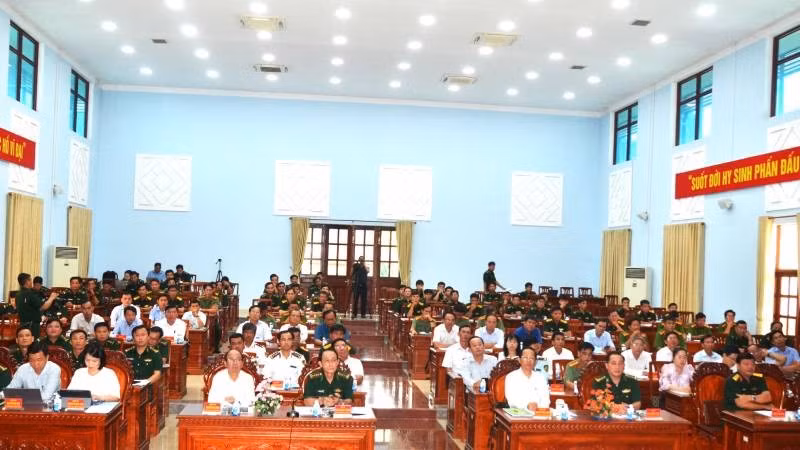 Ban Chỉ huy Bộ đội Biên phòng tỉnh Vĩnh Long tổ chức Hội nghị rút kinh nghiệm hoạt động tổ chức quân sự địa phương.