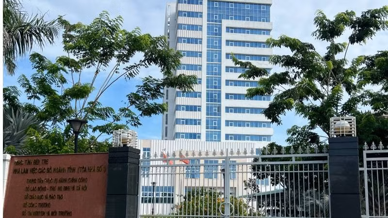 Trụ sở làm việc của các sở, ngành tỉnh Bến Tre cũ thuộc diện phải sắp xếp, xử lý.
