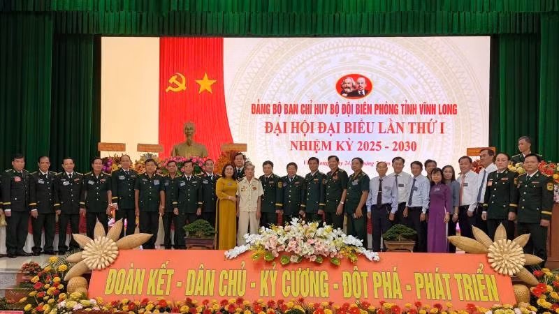 Đại biểu tham dự Đại hội Đảng bộ Ban Chỉ huy Bộ đội Biên phòng tỉnh Vĩnh Long lần thứ nhất. (Ảnh: HOÀNG TRUNG)