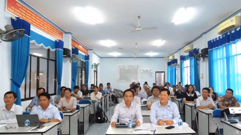 Đại biểu tham dự tại hội thảo bàn về giải pháp phát triển chăn nuôi dê bền vững.