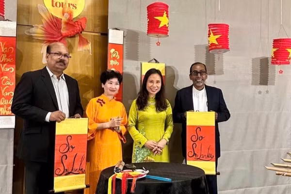 Các đại biểu Sri Lanka đến với sự kiện "Sips of Vietnam" and "Soul of Viet Nam". (Ảnh: Đại sứ quán Việt Nam tại Sri Lanka cung cấp)