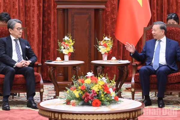Tổng Bí thư, Chủ tịch nước Tô Lâm tiếp ông Maeda Tadashi, Chủ tịch Hội đồng quản trị Ngân hàng Hợp tác quốc tế Nhật Bản (JBIC), tại Hà Nội, ngày 1/10/2026. (Ảnh: ĐĂNG KHOA)