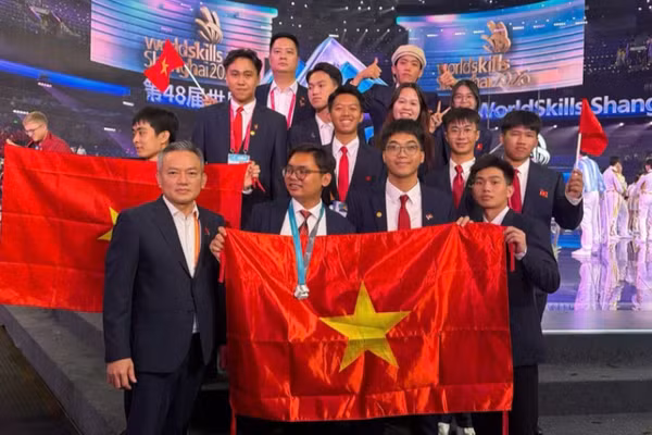 Đoàn Việt Nam tại Kỳ thi Kỹ năng nghề thế giới lần thứ 48. (Ảnh: Bộ Giáo dục và Đào tạo)